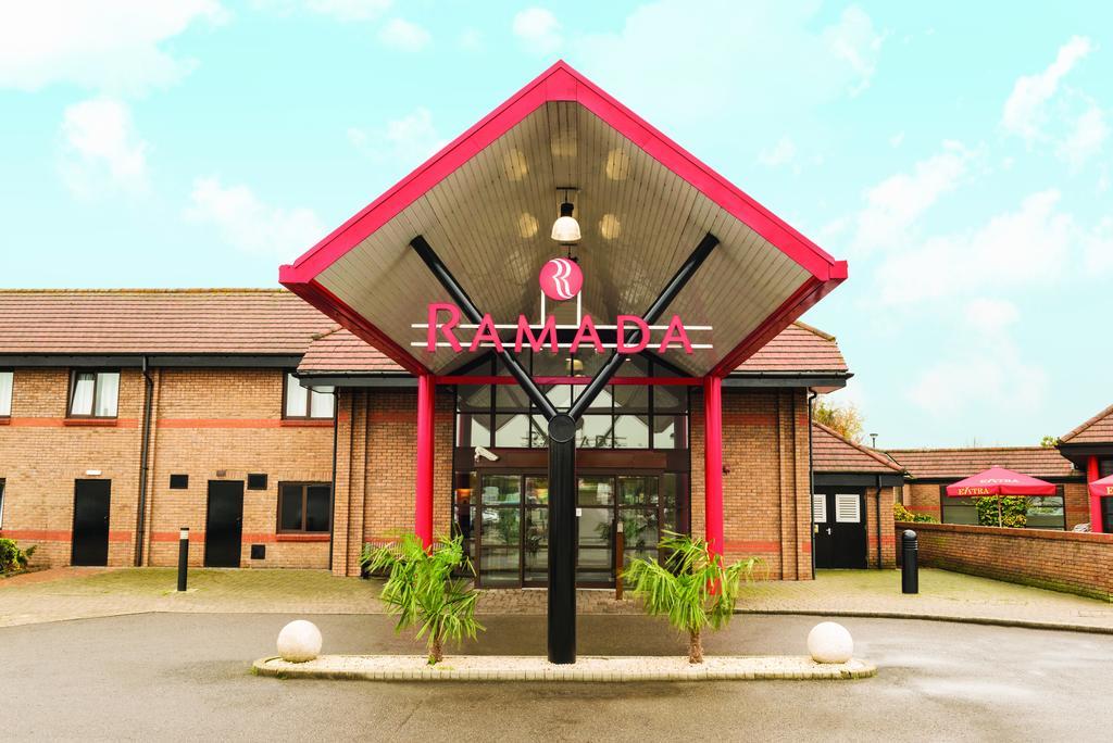 Ramada Cambridge Hotel Fen Drayton Exterior foto
