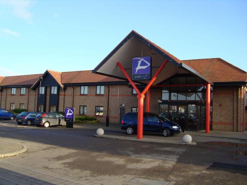 Ramada Cambridge Hotel Fen Drayton Exterior foto