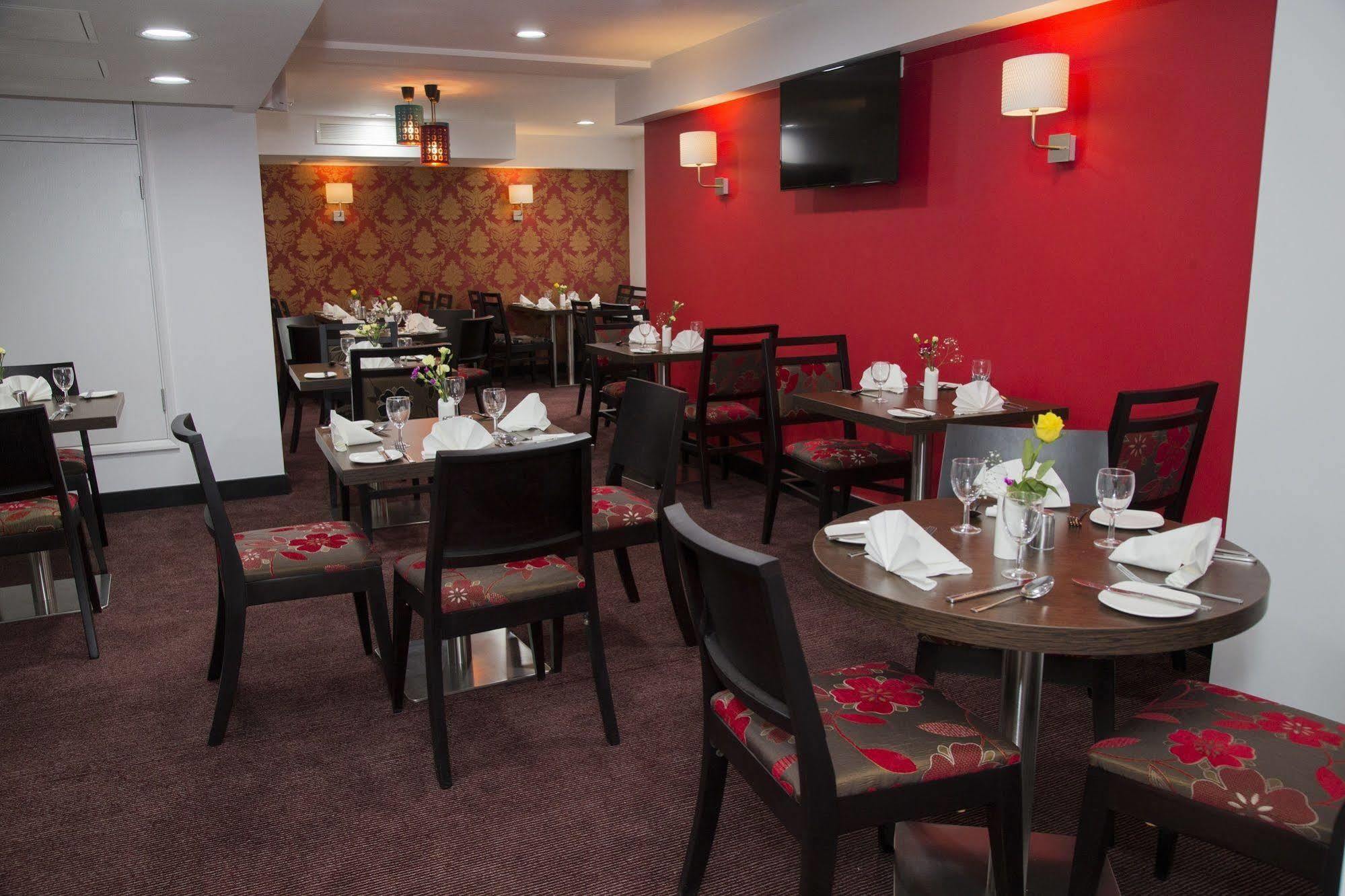 Ramada Cambridge Hotel Fen Drayton Exterior foto